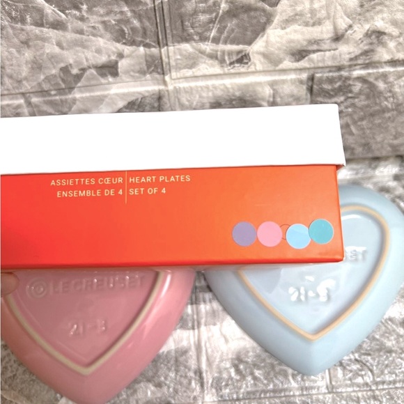 Le Creuset Heart Plate Set of 4 - Picture 9 of 9